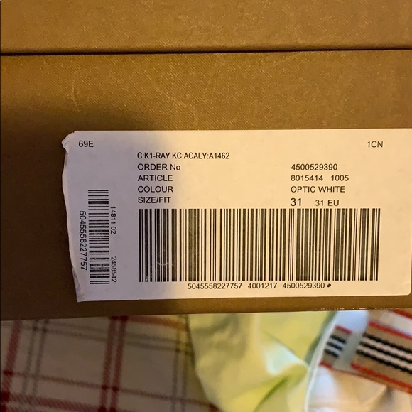 Boys Burberry shoes - Picture 2 of 4